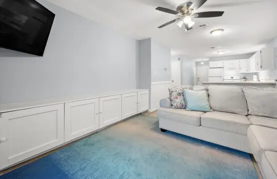 13 13 W 13