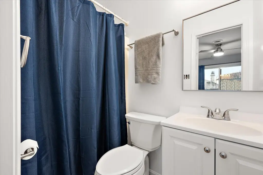 25 25 W 25