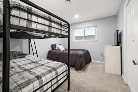 26 26 W 26