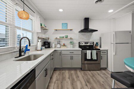 22 808 St Louis Ave 22